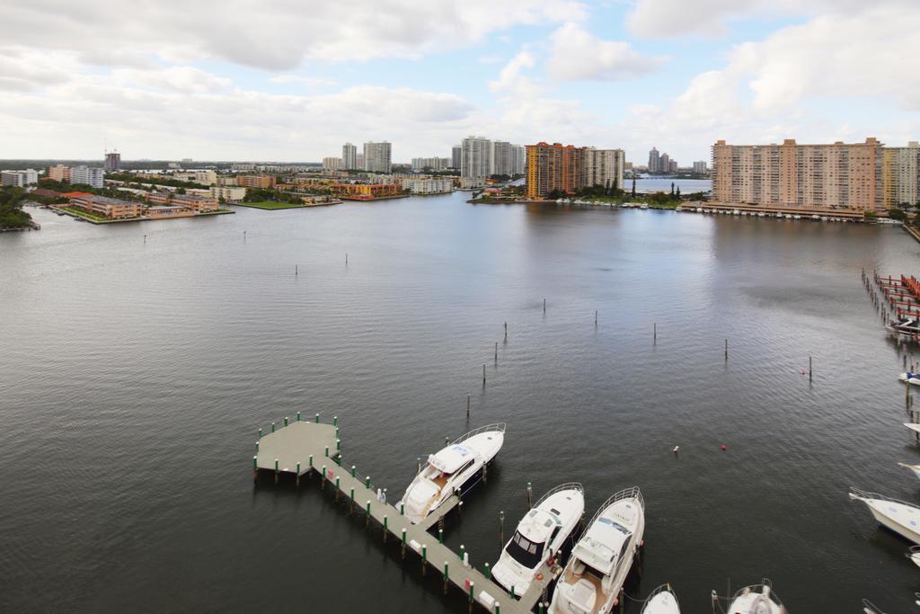 Miami Waterfront Apartments Sunny Isles Beach Buitenkant foto