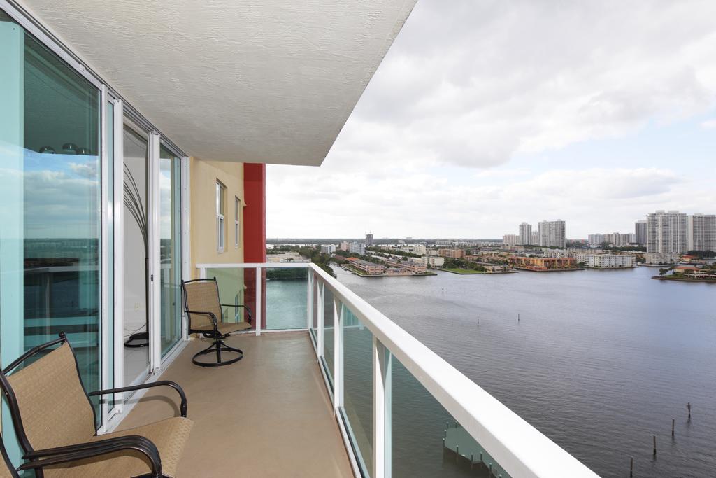 Miami Waterfront Apartments Sunny Isles Beach Buitenkant foto